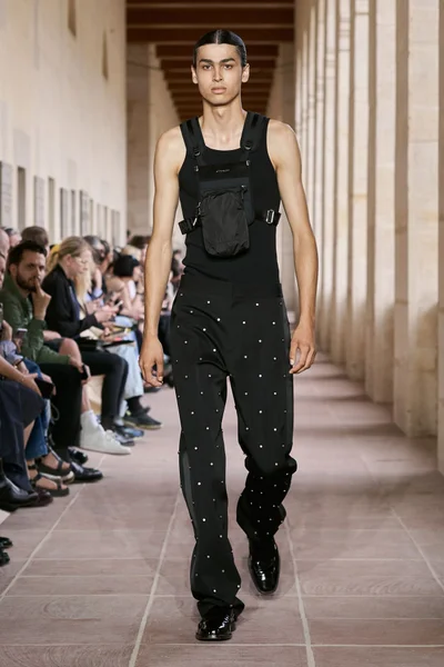 Look 42